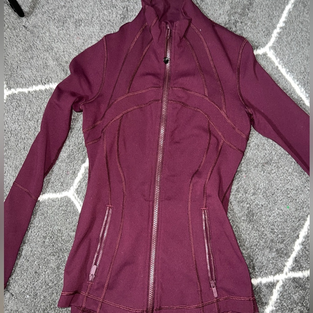 LULULEMON ATHLETICA DEFINE JACKET